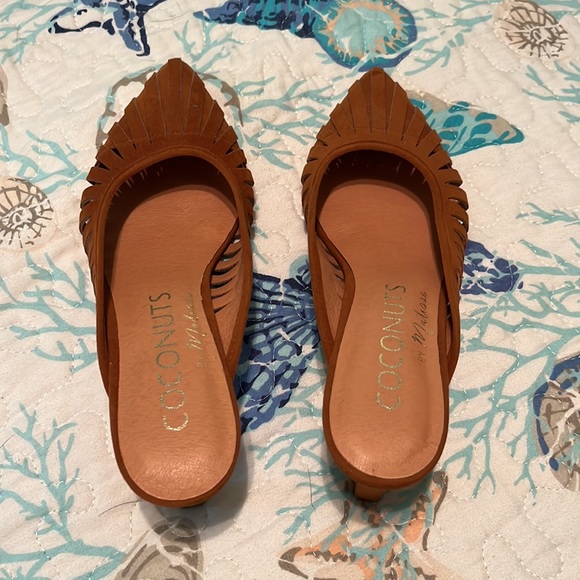 Coconuts heels - Picture 2 of 5